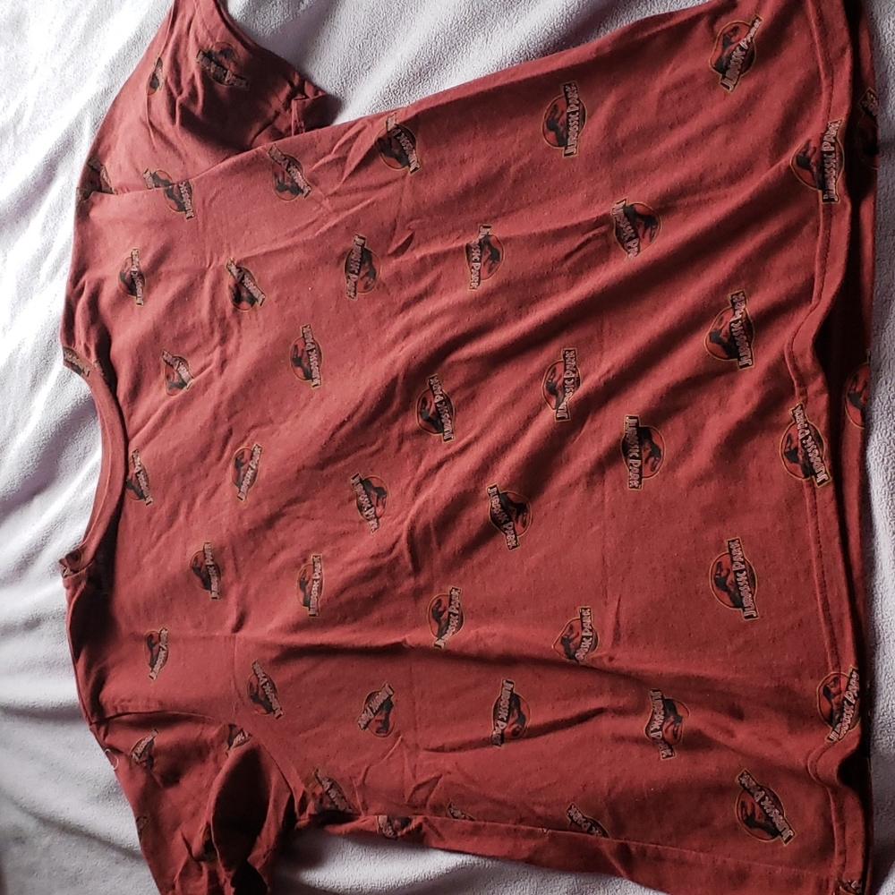 Large jurassic park tshirt